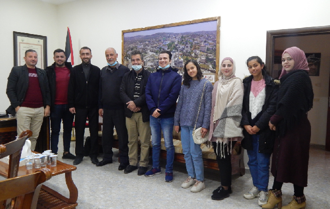 Members of Young Citizen Student Parliament Visit Mayor of Kar al_Labad